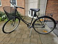 Damcykel 28 tum 3 växlar med fotbroms och belysning 