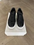 Alexander McQueen 42 1/3