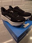 Hoka Bondi 9 - Storlek 43/44 Nypris 2399:- Oanvända