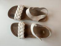 Fina sandaler skor stl 34 H&M vita