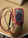 Multimeter UNI-T UT33D i kanonskick.