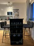 High table with 4 chairs