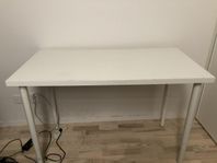 kontorsskrivbord, vit (köpa från IKEA)