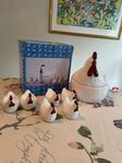Ny Ägghöna Godisgömma 4 äggkoppar, salt/pepparkar
