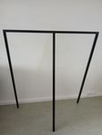 Klädhängare “Loop Stand” från HAY