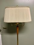 Golvlampa, antik, stor skärm