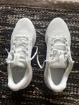 Nike Downshifter 13