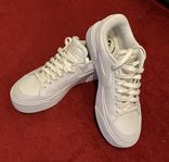 NIKE vita sneakers i skinn, storlek 37,5