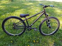 Ragley dirt jumper med Fox gaffel