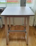 Ikea Skrivbord / Ståbord / Barbord i vitlaserad björk