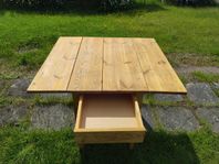 Litet Slagbord med låda