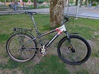 Crescent 26-tum 7-växlad hybridcykel