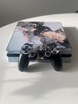 PS4 Slim i Mycket Gott Skick Med Kontroll & Tillbehör
