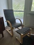 Fin & bekväm fåtölj med fotpall – endast 500kr!
