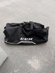 hockey trunk