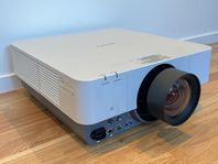 Mycket Kraftfull Sony projektor, 7000 Lumen, Utförsäljning