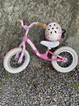 Springcykel med hjälm!