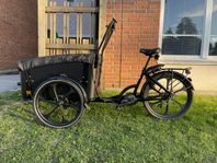 Lådcykel Cargobike Delight i nästan nyskick