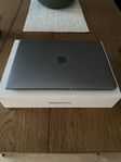 Macbook Pro M1 13.3” Nyskick 100% batterihälsa