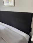 Svart sänggavel 160cm