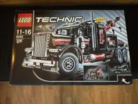 LEGO Technic 8285 Tow Truck 