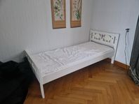 Barnsäng
