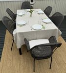 Bord & 6st stolar inkl dynor 