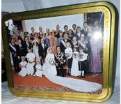 Kunglig burk med Kungafamiljens bröllop 1976.