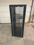 G6 Toten 19” Rackskåp 32U