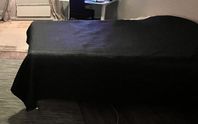 140 cm säng med resårbotten, madrass