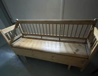 Utdragbar Träsoffa