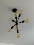 Ceiling lamp with light bulbs