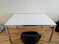 dainig table with a chair