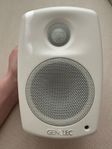 Genelec G One med väggfäste 