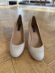 Ann Taylor pumps storlek 37