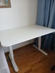 Höj och sänkbart skrivbord BEKANT Ikea!