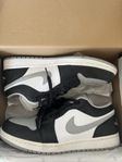 Jordan 1 low 