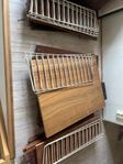 stringhyllor vintage - fyra smala, en bred med skrivbord