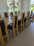Matbords stolar i massiv ek