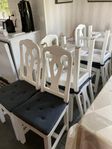 Fina målade furustolar