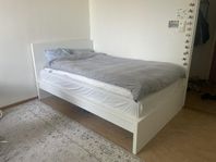 Sängstomme MALM från ikea