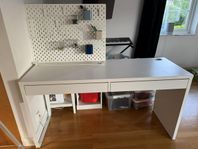 skrivbord 