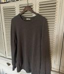 Soft goat - classic crewneck- wood