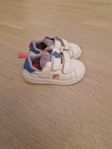 fila skor strl 22