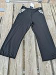 Adidas träningstights, capri längd