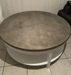 Bruka design soffbord med betongskiva
