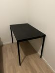 Skrivbord
