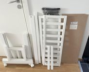 Troll Bedside Crib Two (Vit) inkl. madrass