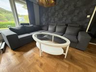 Soffa och soffbord bortskänkes