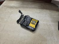 Dewalt dcb1104 batteriladdare 